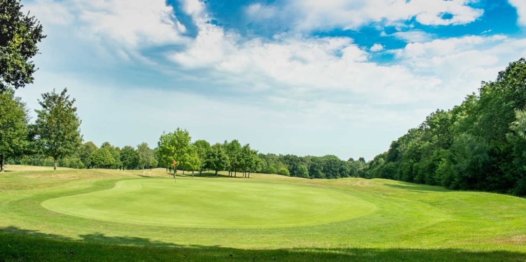 Golf in Bournemouth, Golfing Fun for All the Family in Bournemouth